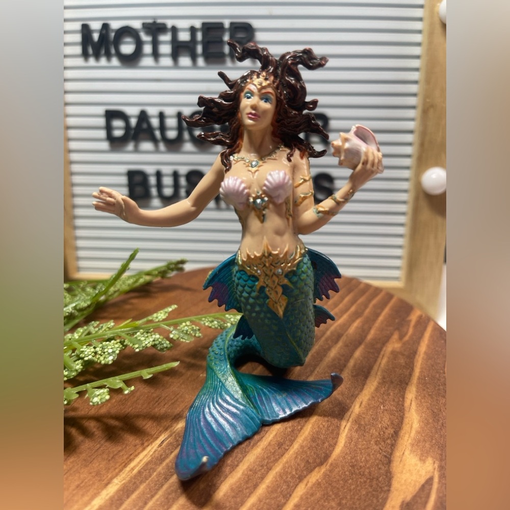Safari Ltd 2007 Mermaid Figure • Fantasy Sea Creature • Retired •